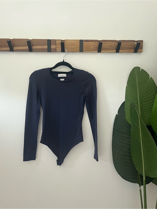 Babaton Tops - Babaton navy bodysuit